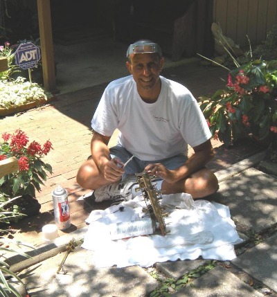 Image012C20Bob20working20on20Movement.jpg